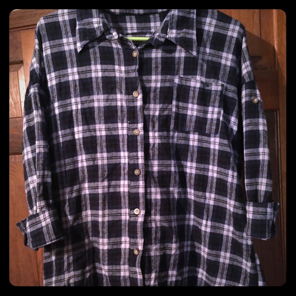 Women’s fitted flannel